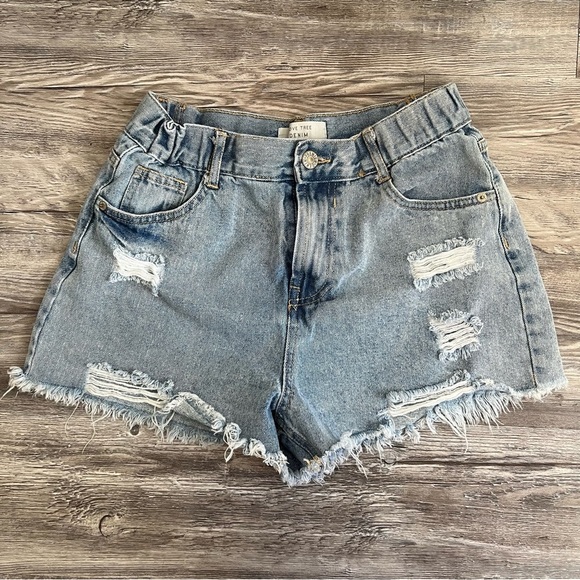 Love Tree High-Waist Denim Shorts - Picture 4 of 5